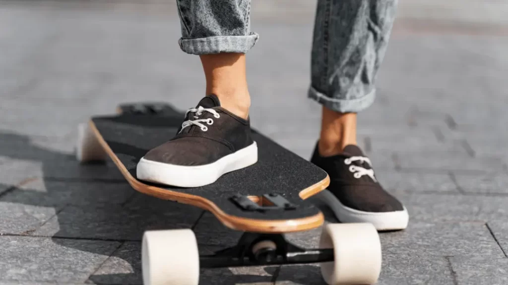 where to put your feet on a longboard